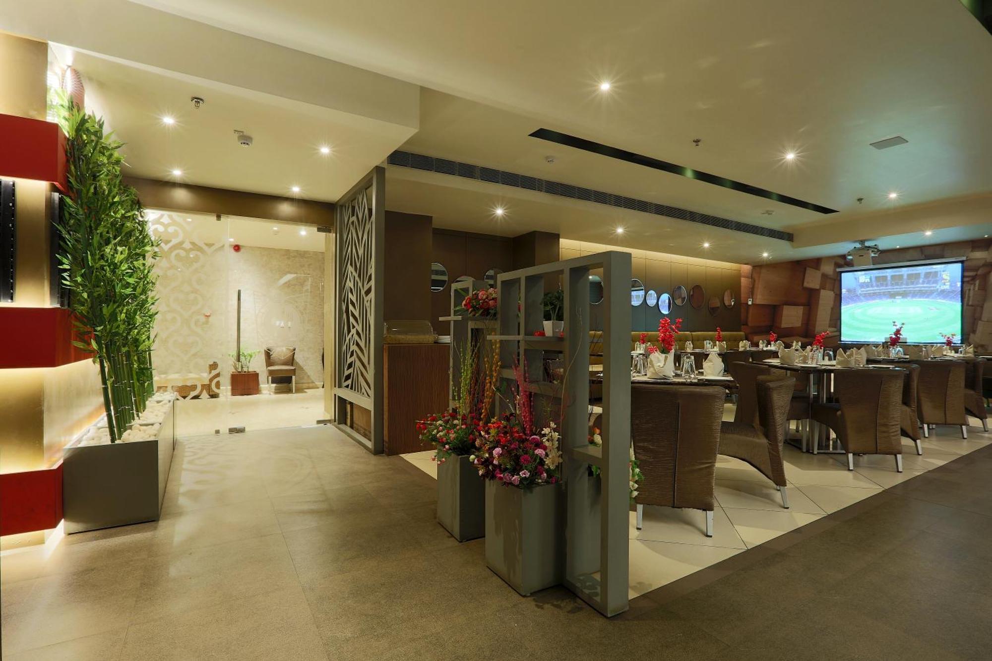 Hotel Prithvi Palace Igi Airport Delhi Nova Deli Exterior foto